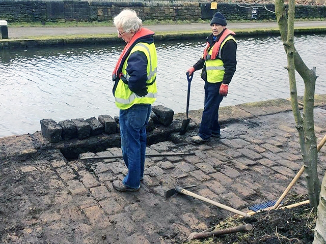 Littleborough canal clean up