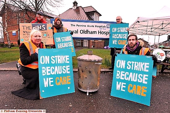 Back: Geoff Brown (Manchester Trades Council), Jane Stratton (junior doctor), and Alistair Stewart (consultant psychiatrist) <br />Front: Gail Bradshaw (Oldham Trades Council) and Rory Hicks (junior doctor)