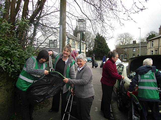 Members of the Rochdale Environmental Action Group (REAG) cleaned the Oldham Road, Broad Lane, Balderstone Road and adjoining streets and collected ten bags of litter in the area