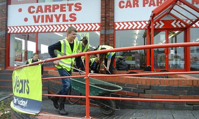 Horticulture students helping to prepare the town for Britain in Bloom