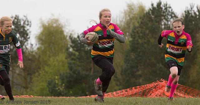 Littleborough RUFC U13s streaking away for try