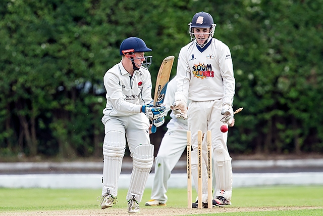 Norden CC v Glodwick CC