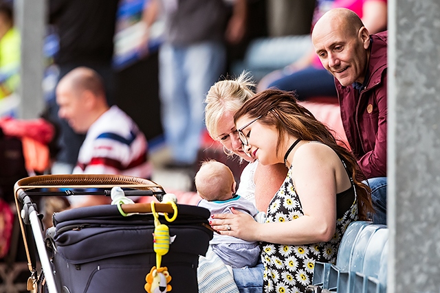 Rochdale Hornets v York City Knights<br /> Starting young!