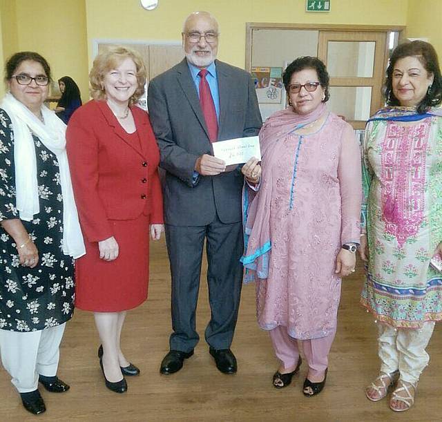 The Pakeeza Woman’s Group with the former Mayor, Councillor Surinder Biant and Cecil Biant 