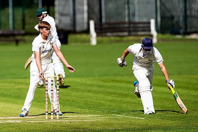 Heywood CC v Glossop CC