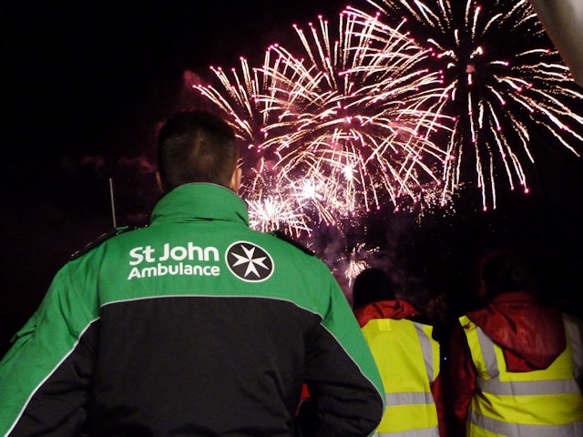 St John Ambulance issues simple first aid advice for Bonfire Night celebrations