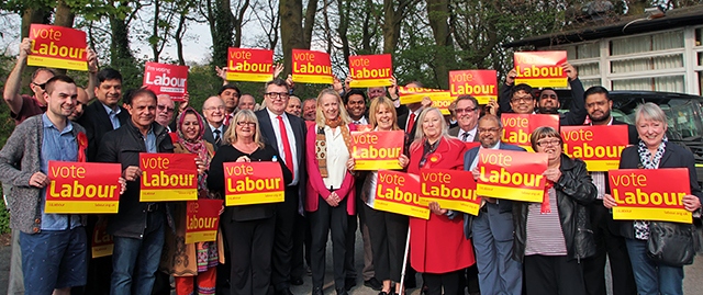 Tom Watson with Liz McInnes and local Labour supporters