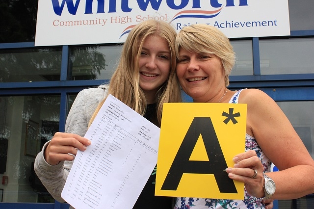 Alex Lord with her mum Caroline 