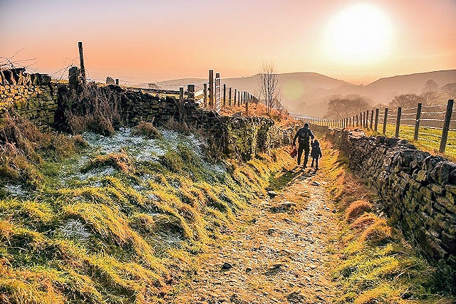 February Winner – Homeward Bound, Crook Hill, Wardle
Photographer David Glossop