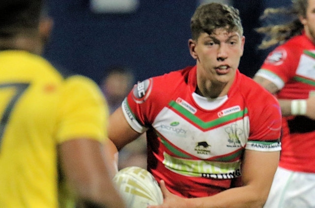 Ben Morris from St Helens has signed a two-year deal at Rochdale Hornets