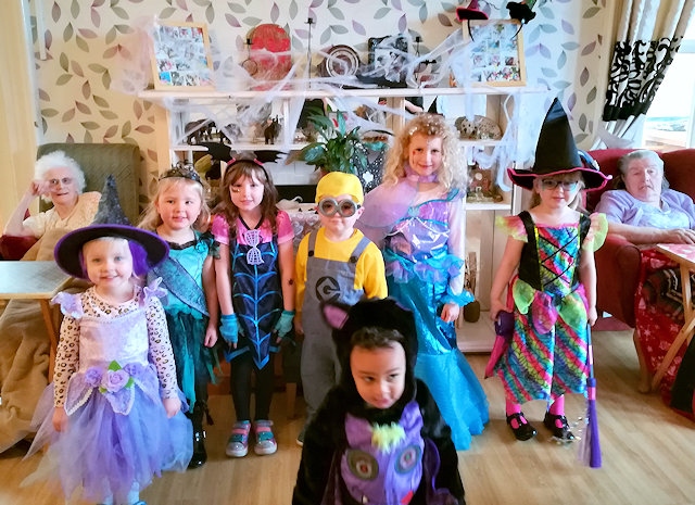 Children join Stamford House residents to celebrate Halloween