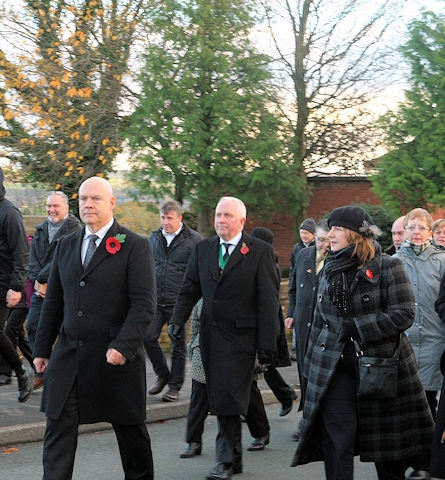 Rochdale News | News Headlines | Wardle Remembrance Sunday parade and ...