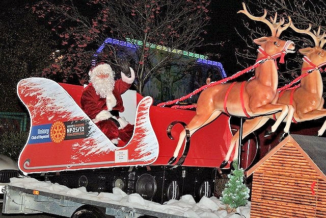 Heywood Rotary Club’s Santa Sleigh