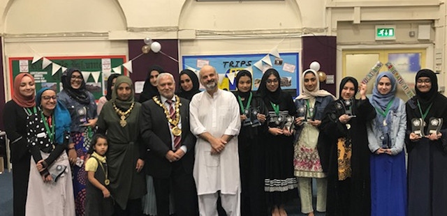 Mayor Mohammed Zaman and Mayoress Naira Zaman with Rochdale Islamic Academy students and Headteacher Dr Haneef