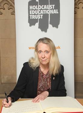 Liz McInnes MP signs Holocaust Educational Trust Book of Commitment