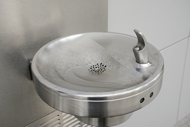 Drinking fountain