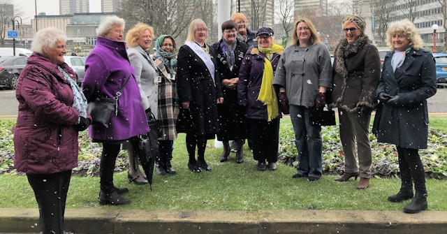 Mayoress Christine Duckworth with local councillors 