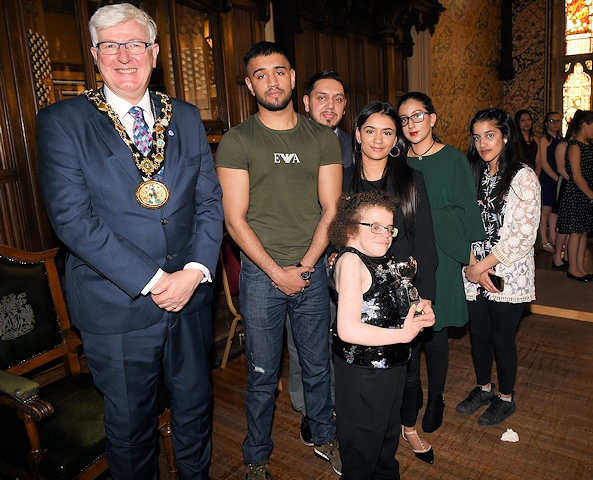 Family of Yasin Khan, with the Mayor Ian Duckworth and winner of the Yasin Khan Inspiration Award, Helaina Stone 