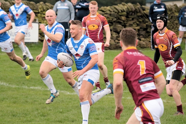 Lewis Butterworth scores Mayfield's first try