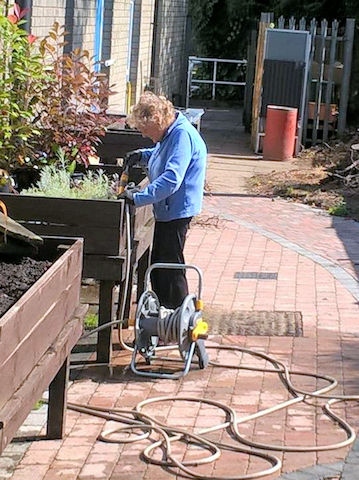 Middleton Rotary Club creates a garden at Alkrington Community Centre