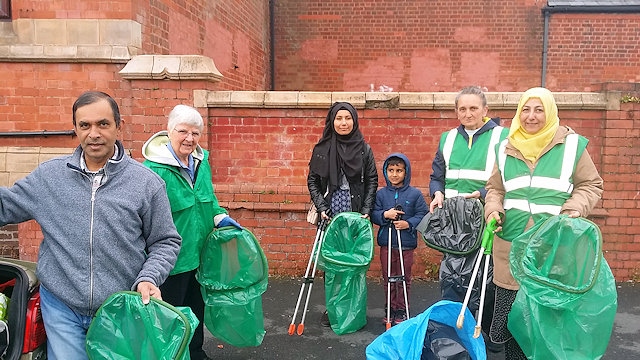 New members join REAG’s mission to keep Rochdale clean