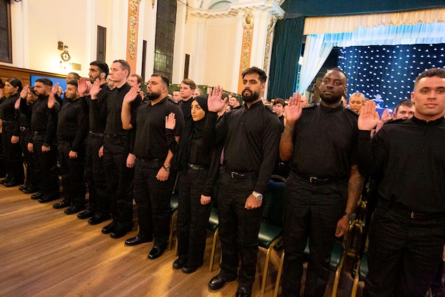 New officers partaking in the Police Oath