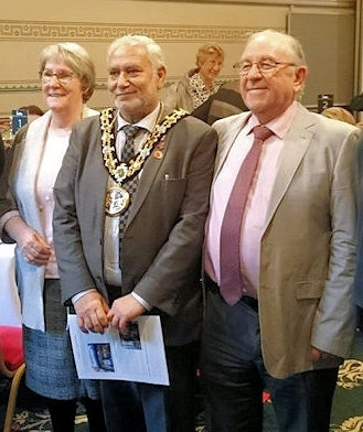 Iain and Margaret Wight with Mayor Mohammed Zaman