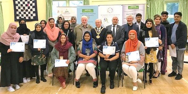 Rochdale News | News Headlines | Volunteers recognised at Deeplish ...