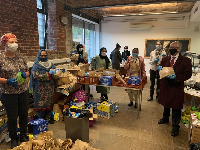 Hundreds of lunches were made for children over half term by Army of Kindness volunteers, in partnership with the Alkhair Foundation