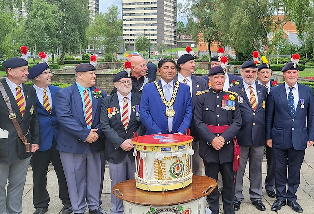 The mayor joined Rochdale & District Fusiliers Association, along with the Lancashire Headquarters, at Rochdale Cenotaph on 1 August to commemorate the battle at Minden