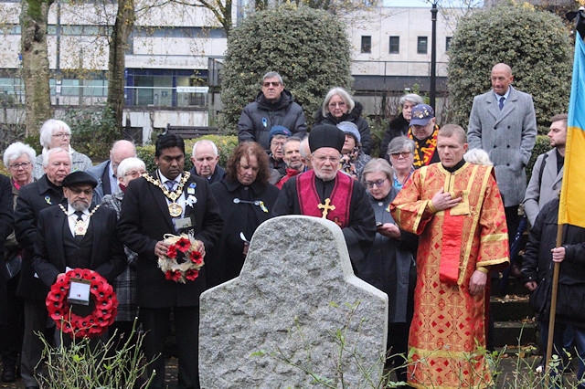 The commemoration began with a requiem service for the victims of the Holodomor, the blessing of the Holodomor Memorial Stone, a minute’s silence and the laying of wreaths