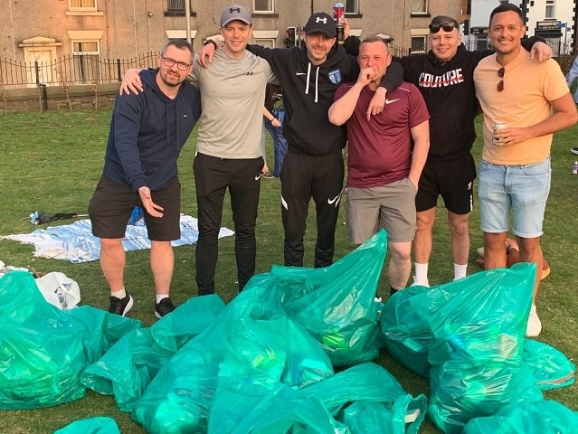 The Rochdalian Juniors carried out a litter pick