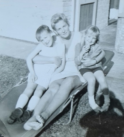 Sharon Crompton with her sister Vicky, and mum Sylvia