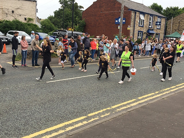 Rochdale News | News Headlines | Milnrow Newhey Carnival 2022 ...