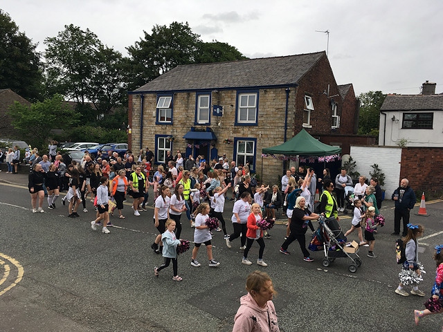 Rochdale News | News Headlines | Milnrow Newhey Carnival 2022 ...