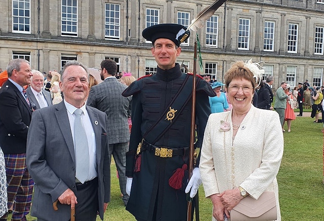 Dr Joe Dawson & Deborah Kay help out the Royal Archers at Holyroodhouse Palace