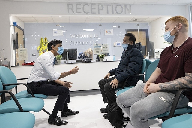 Prime Minister Rishi Sunak paid a visit to Greater Manchester’s Community Diagnostic Centre (CDC) in Oldham