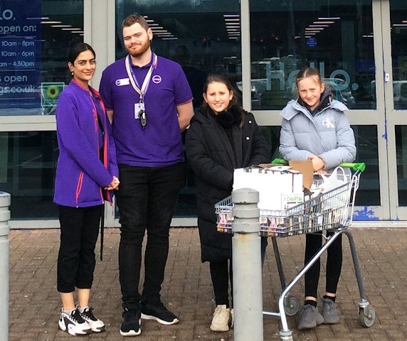 Some of the eco reps accompanied deputy headteacher Mrs Cadogan and the school's pastoral lead Mrs Beswick to the local branch of Currys to deliver the batteries for recycling