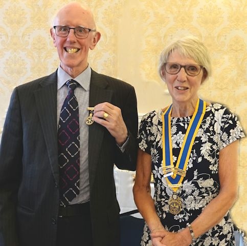 Linda Mainwaring with outgoing president Selwyn Hodge