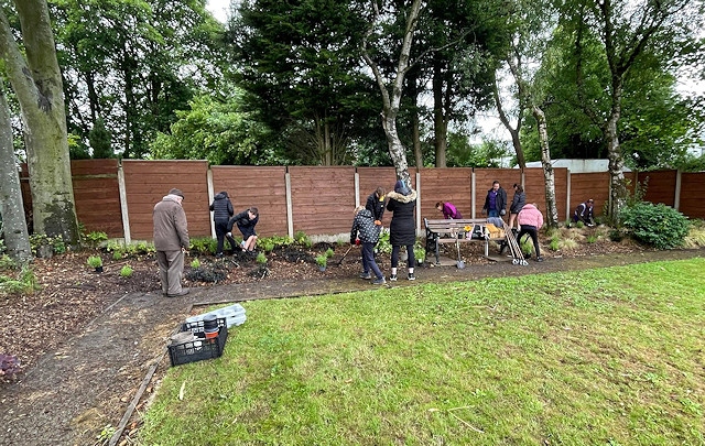 Children from St John’s Thornham school joined Middleton in Bloom and Rochdale in Bloom to spruce up the Reg Birch Community Garden in Slattocks