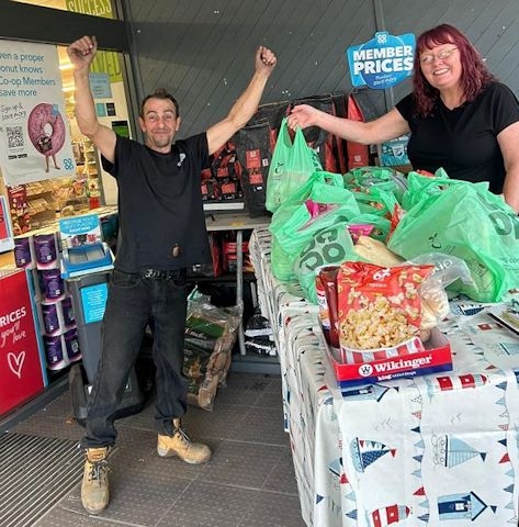 The Feed Up Friday scheme has given out a free evening meal bag from the Whitworth Co-op