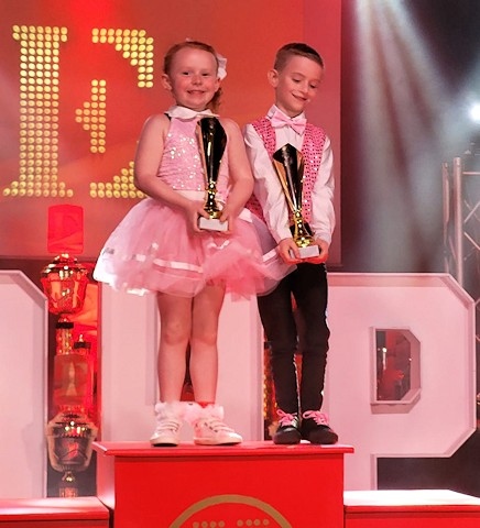 Dancers from Fabdance Centre with their trophies 