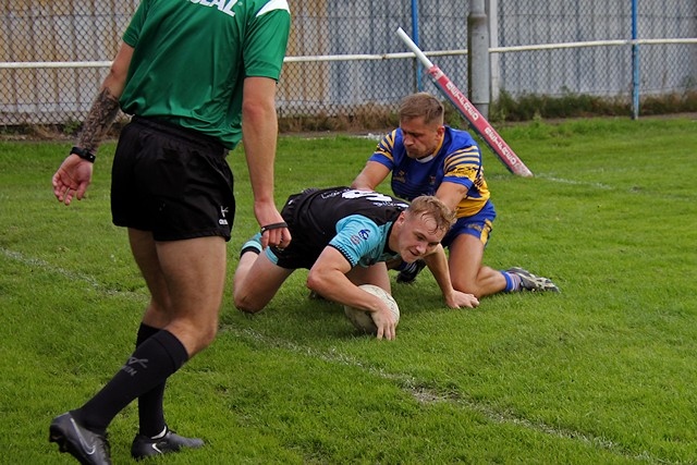 Harry Ratcliffe touching down for his first try against York Acorn