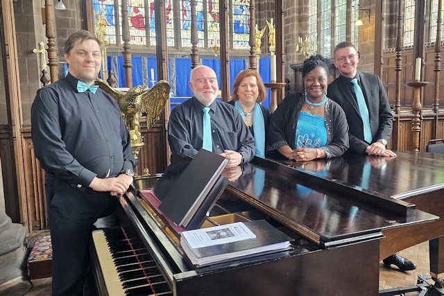 Voci Voices: (left to right) Jonathan Ellis, Eric Cymbir, Elizabeth Ambrose, Margaret Ferguson and Mackenzie Paget