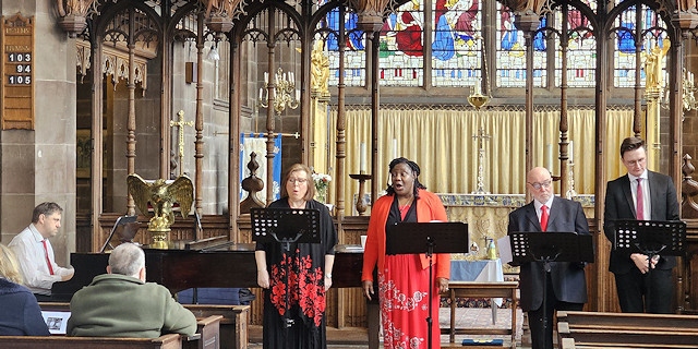 Voci Voices (l-r): Jonathan Ellis piano, Elizabeth Ambrose soprano, Margaret Ferguson mezzo, Eric Cymbir tenor and Mackenzie Paget baritone