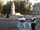 Amy Gilligan with the ‘Blair-in-a-bin’ effigy 