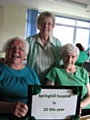 Darnhill Library goes green for hospice 
