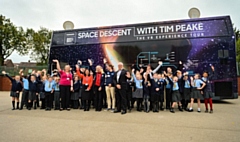 'Space Descent with Tim Peake – The VR Experience Tour Bus'