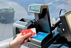 Ticket machine with contactless card