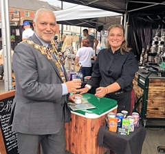 Mayor Mohammed Zaman visits the new Riverbank Market